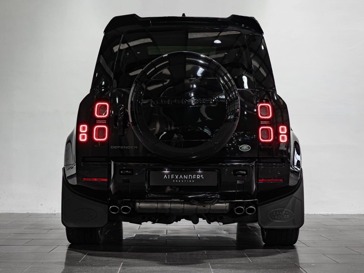 Used Land Rover Defender 110 2023 for sale - 77575104: Photo 29