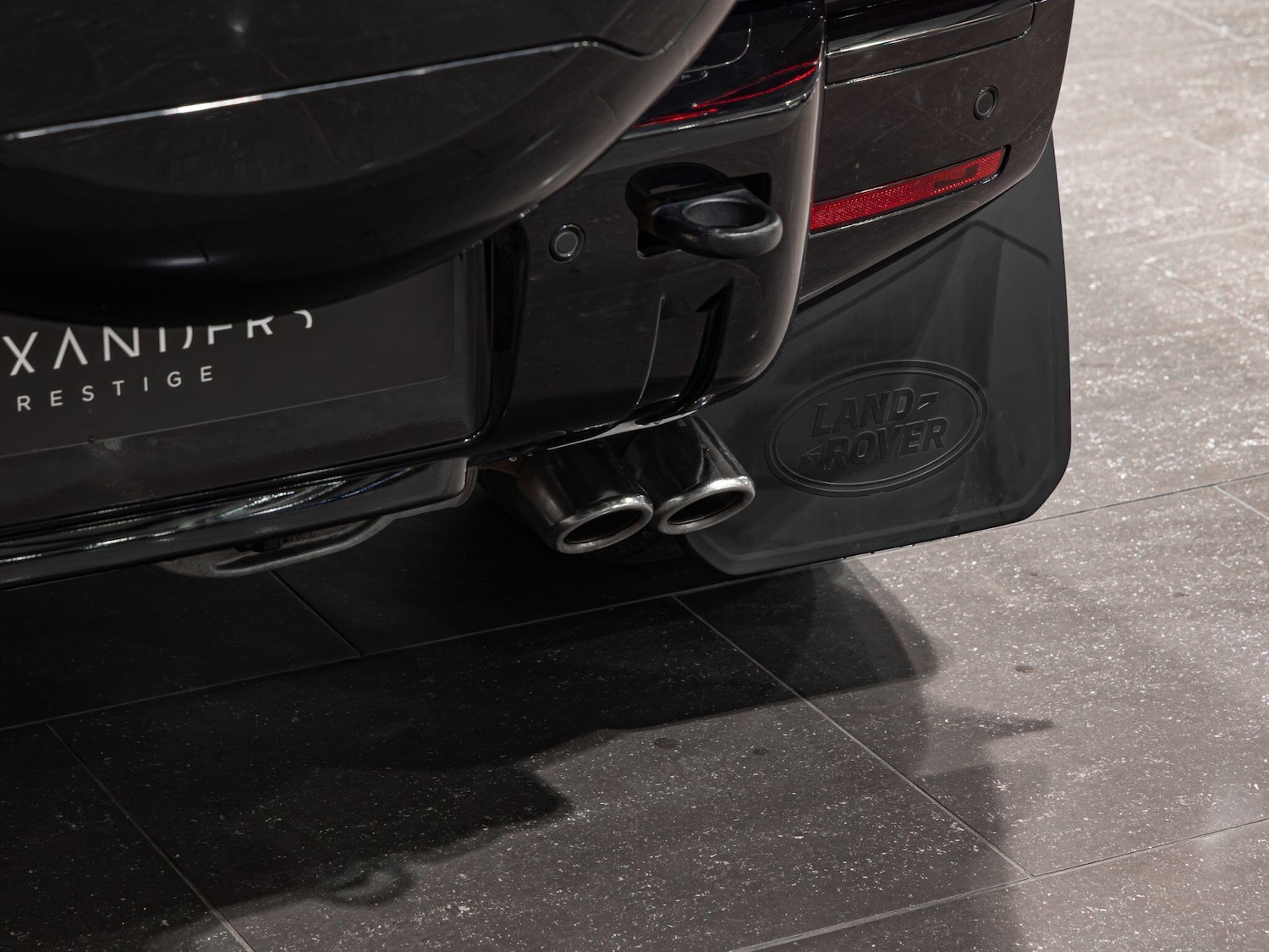 Used Land Rover Defender 110 2023 for sale - 77575104: Photo 31