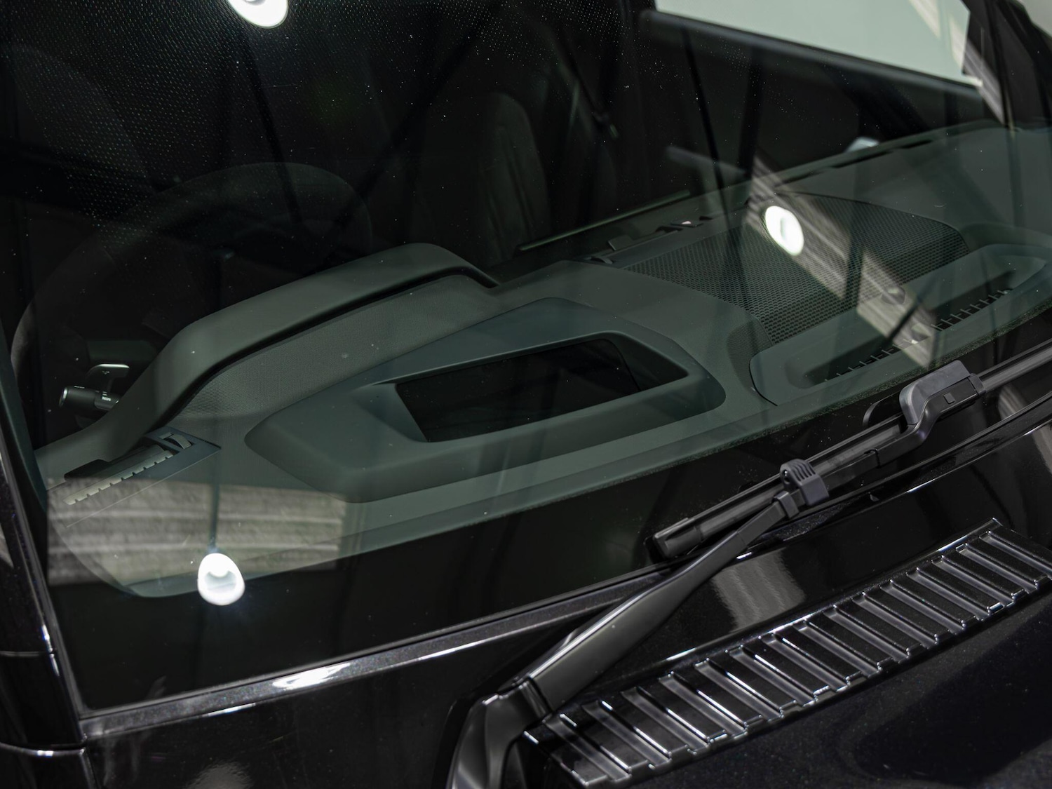 Used Land Rover Defender 110 2023 for sale - 77575104: Photo 4