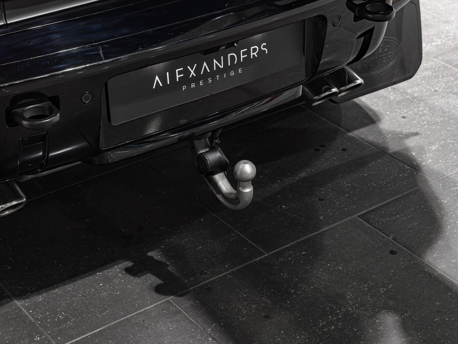 Used Land Rover Defender 110 2023 for sale - 77575104: Photo 5