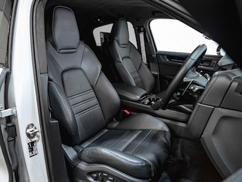 Used Porsche Cayenne 2024 for sale - 79268703: Photo