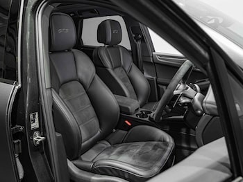 Used Porsche Macan 2024 for sale - 76832450: Photo