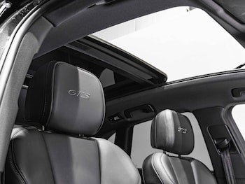 Used Porsche Macan 2024 for sale - 76832450: Photo