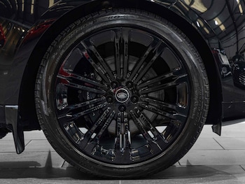 Used Land Rover Range Rover 2024 for sale - 76991626: Photo