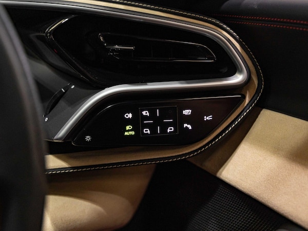 Used Ferrari 296 GTB 2023 for sale - 76084019: Photo 13