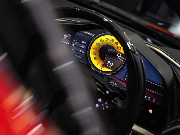 Used Ferrari 296 GTB 2023 for sale - 76084019: Photo 18