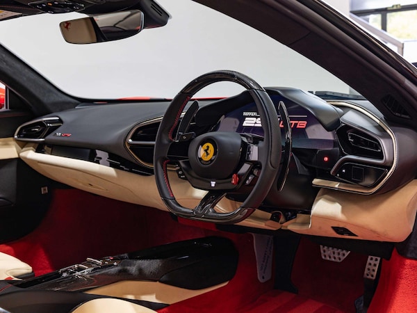 Used Ferrari 296 GTB 2023 for sale - 76084019: Photo 8