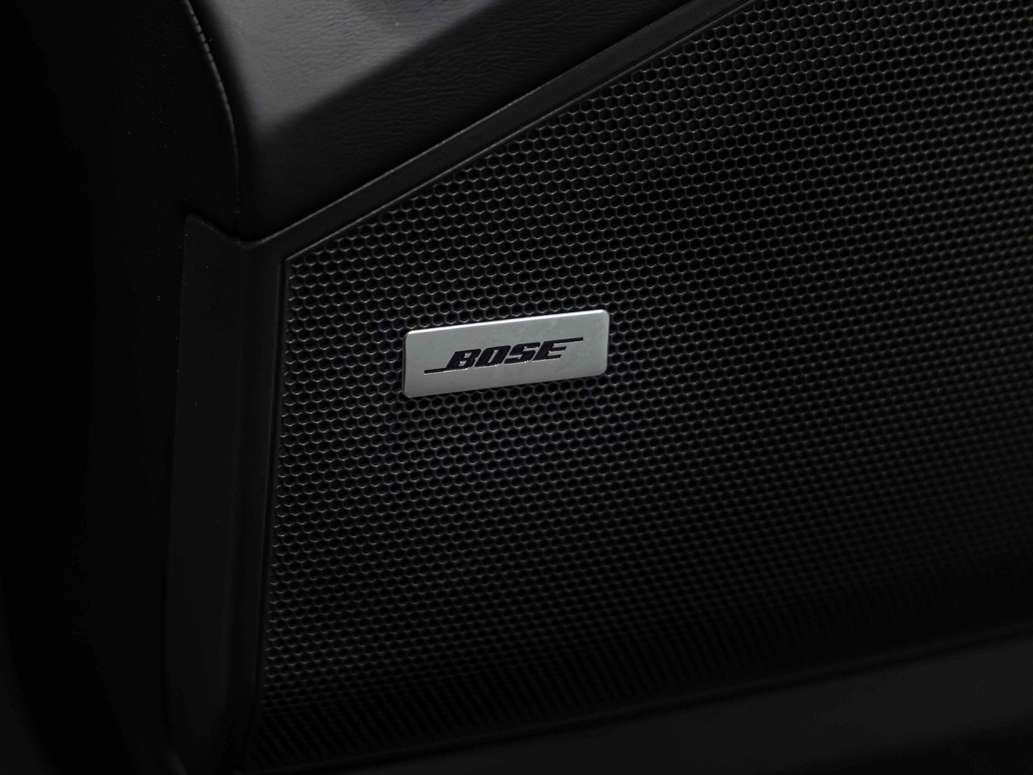 Used Porsche Cayenne 2022 for sale - 77015332: Photo 2