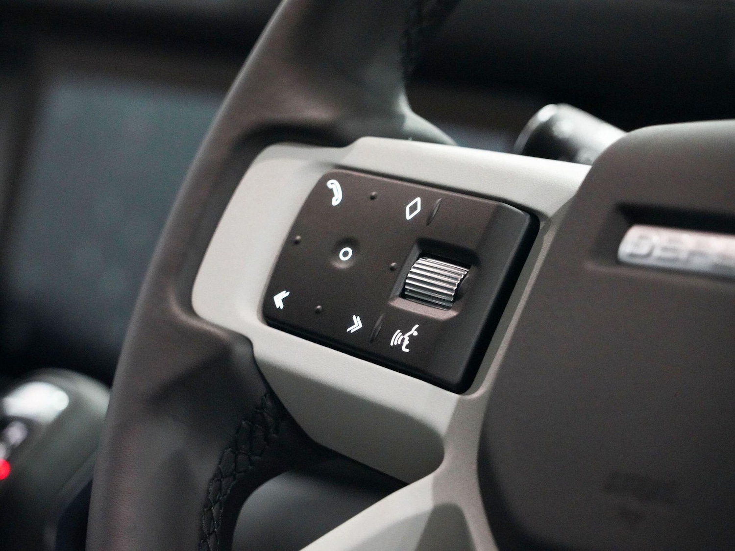 Used Land Rover Defender 110 for sale - 78204927: Photo 20