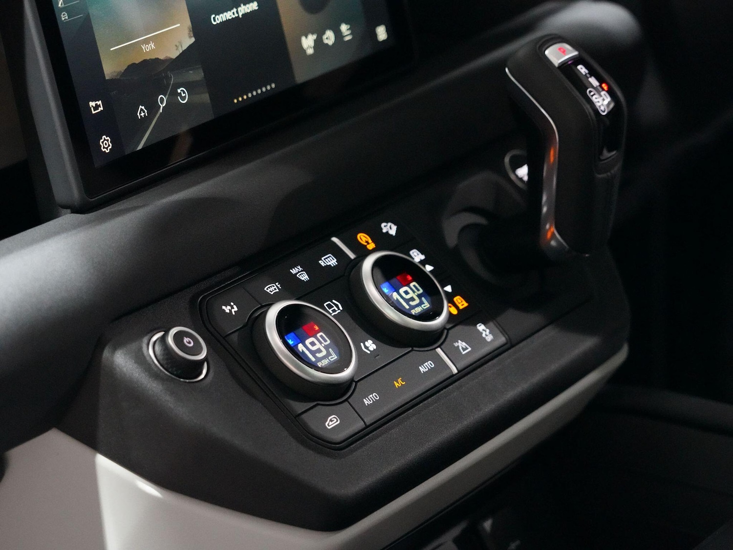 Used Land Rover Defender 110 for sale - 78204927: Photo 23