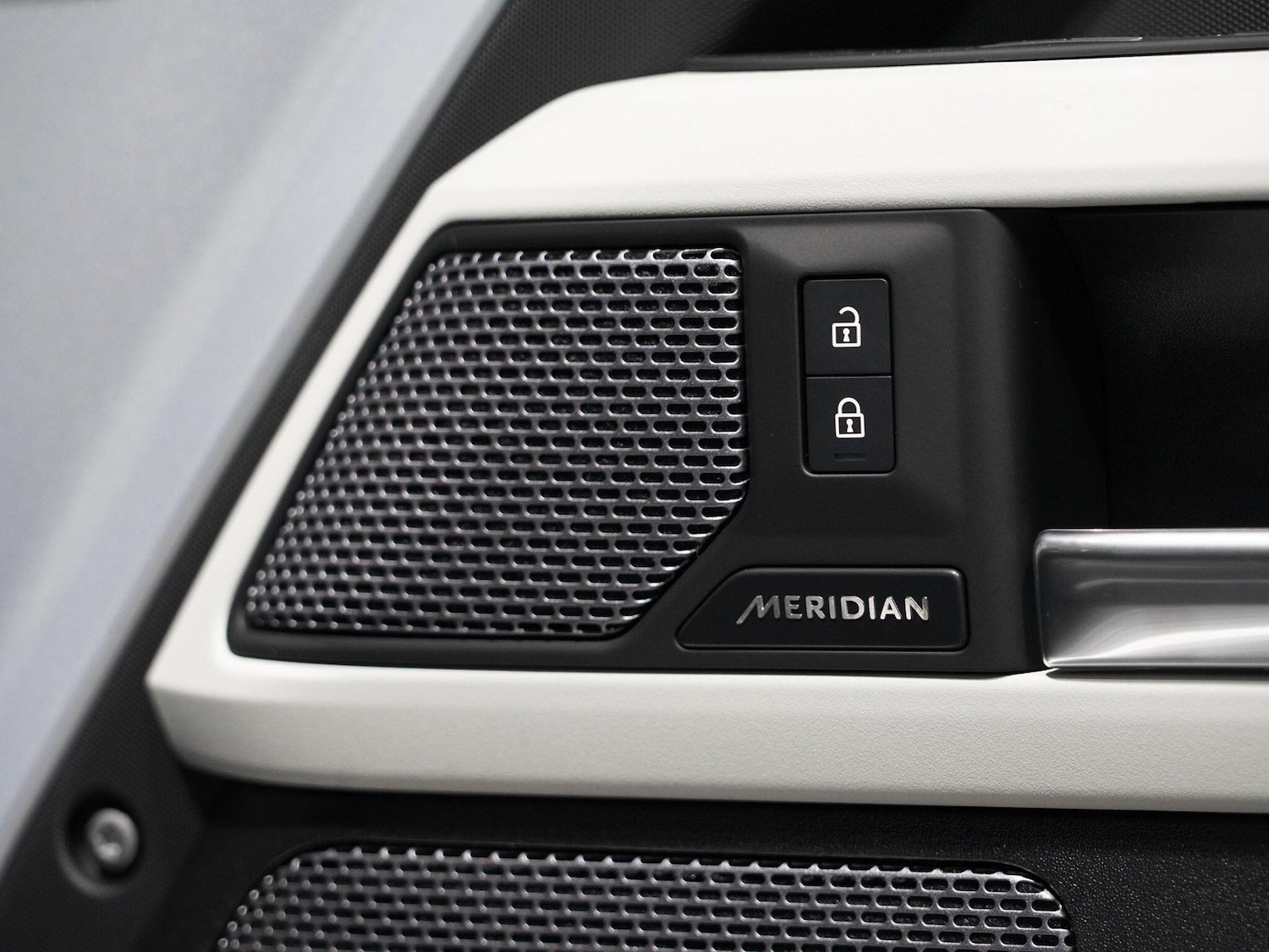 Used Land Rover Defender 110 for sale - 78204927: Photo 27