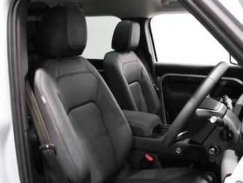 Used Land Rover Defender 110 2022 for sale - 78204927: Photo