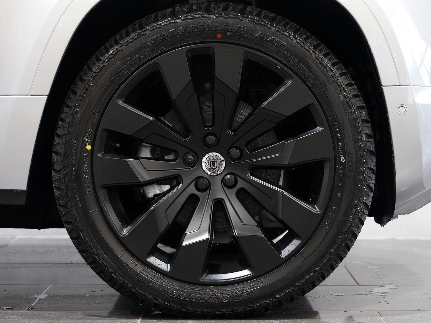 Used Land Rover Defender 110 for sale - 78204927: Photo 7