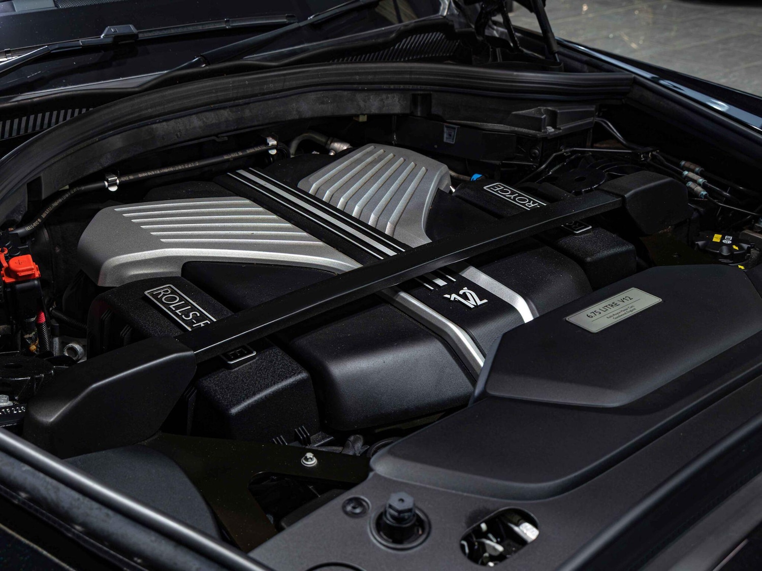 Used Rolls-Royce Cullinan for sale - 76832451: Photo 17