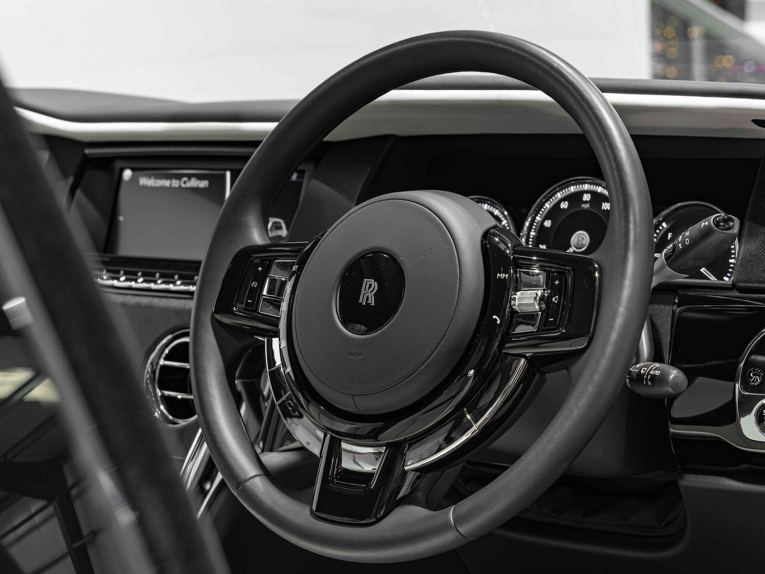 Used Rolls-Royce Cullinan for sale - 76832451: Photo 19