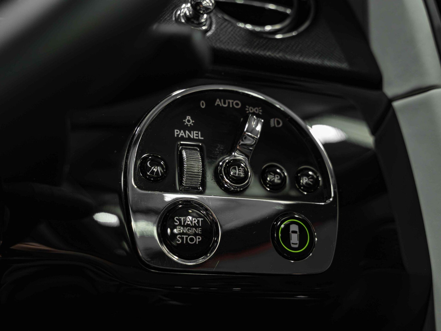 Used Rolls-Royce Cullinan for sale - 76832451: Photo 22