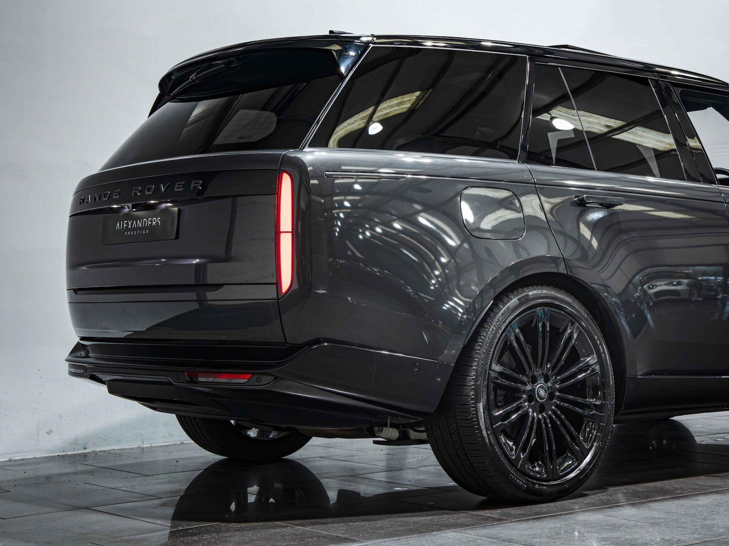 Used Land Rover Range Rover 2025 for sale - 77511097: Photo 13