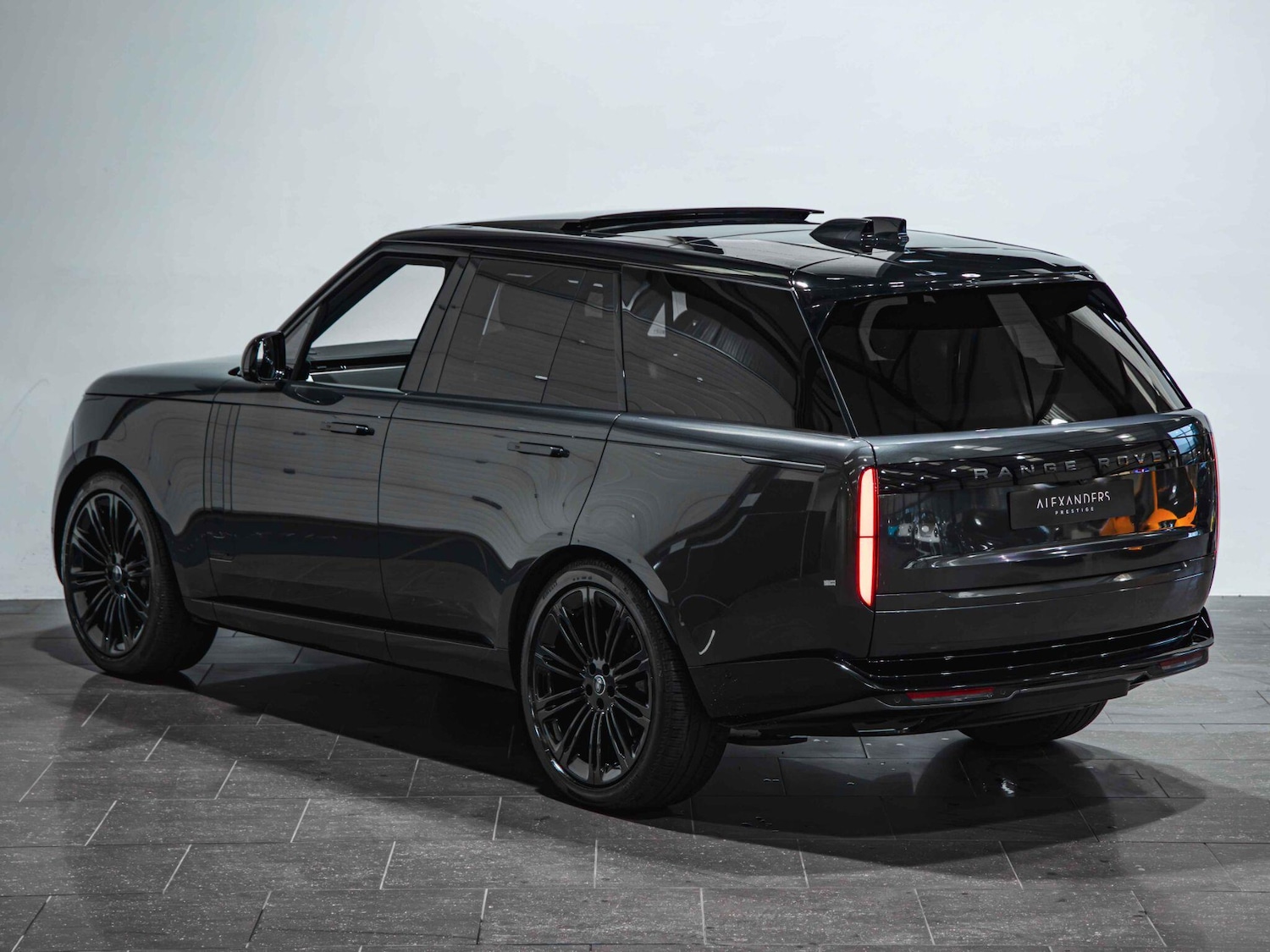 Used Land Rover Range Rover 2025 for sale - 77511097: Photo 5