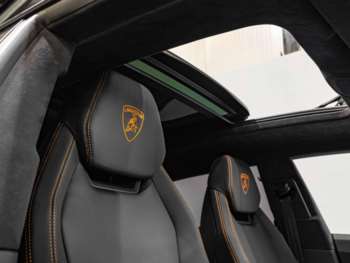 Used Lamborghini Urus 2021 for sale - 75024095: Photo