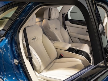 Used Bentley Bentayga 2024 for sale - 77957083: Photo