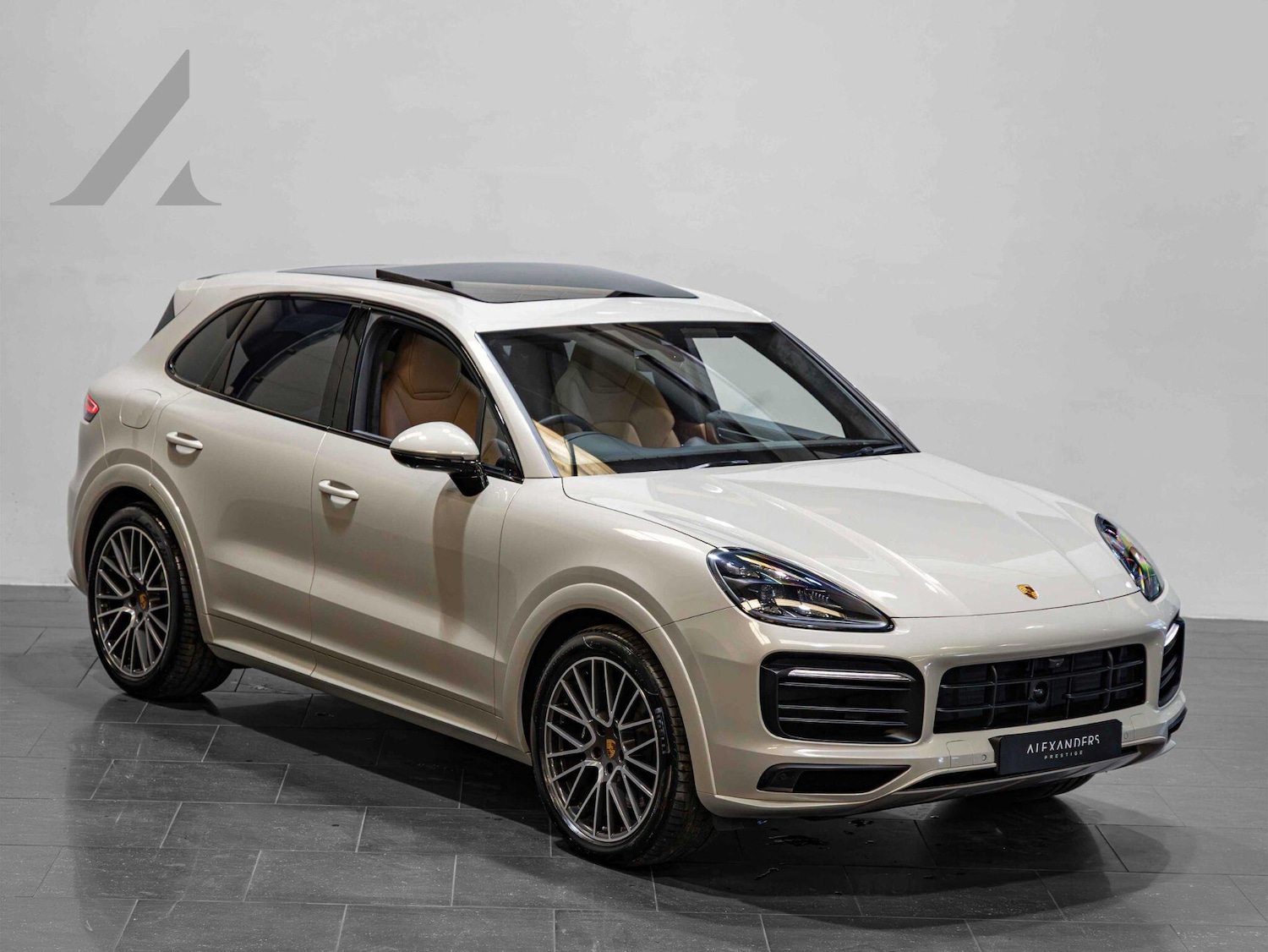 Used Porsche Cayenne 2022 for sale - 76189055: Photo 1