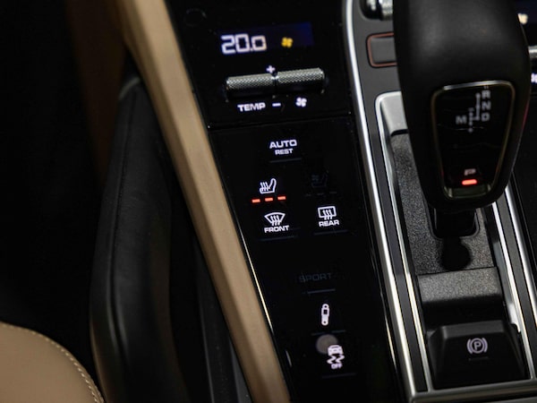 Used Porsche Cayenne 2022 for sale - 76189055: Photo 16