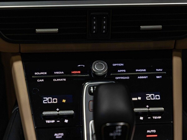 Used Porsche Cayenne 2022 for sale - 76189055: Photo 18