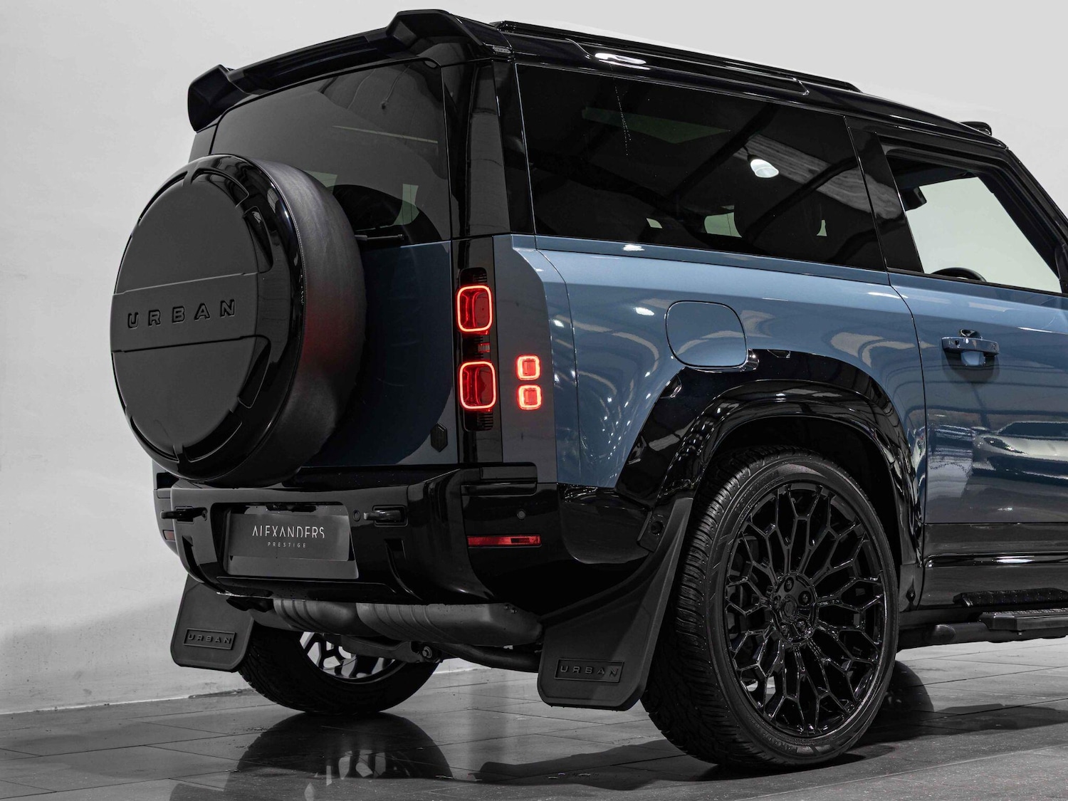 Used Land Rover Defender 2025 for sale - 76484626: Photo 25