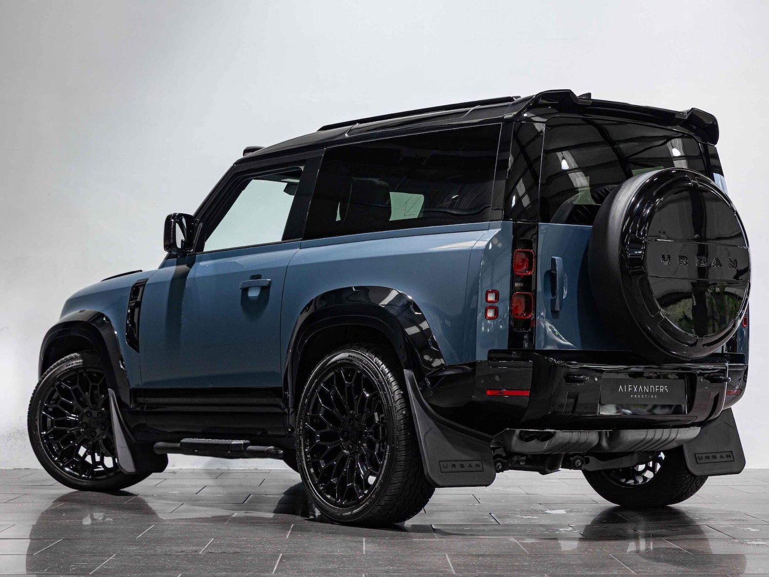 Used Land Rover Defender 2025 for sale - 76484626: Photo 28