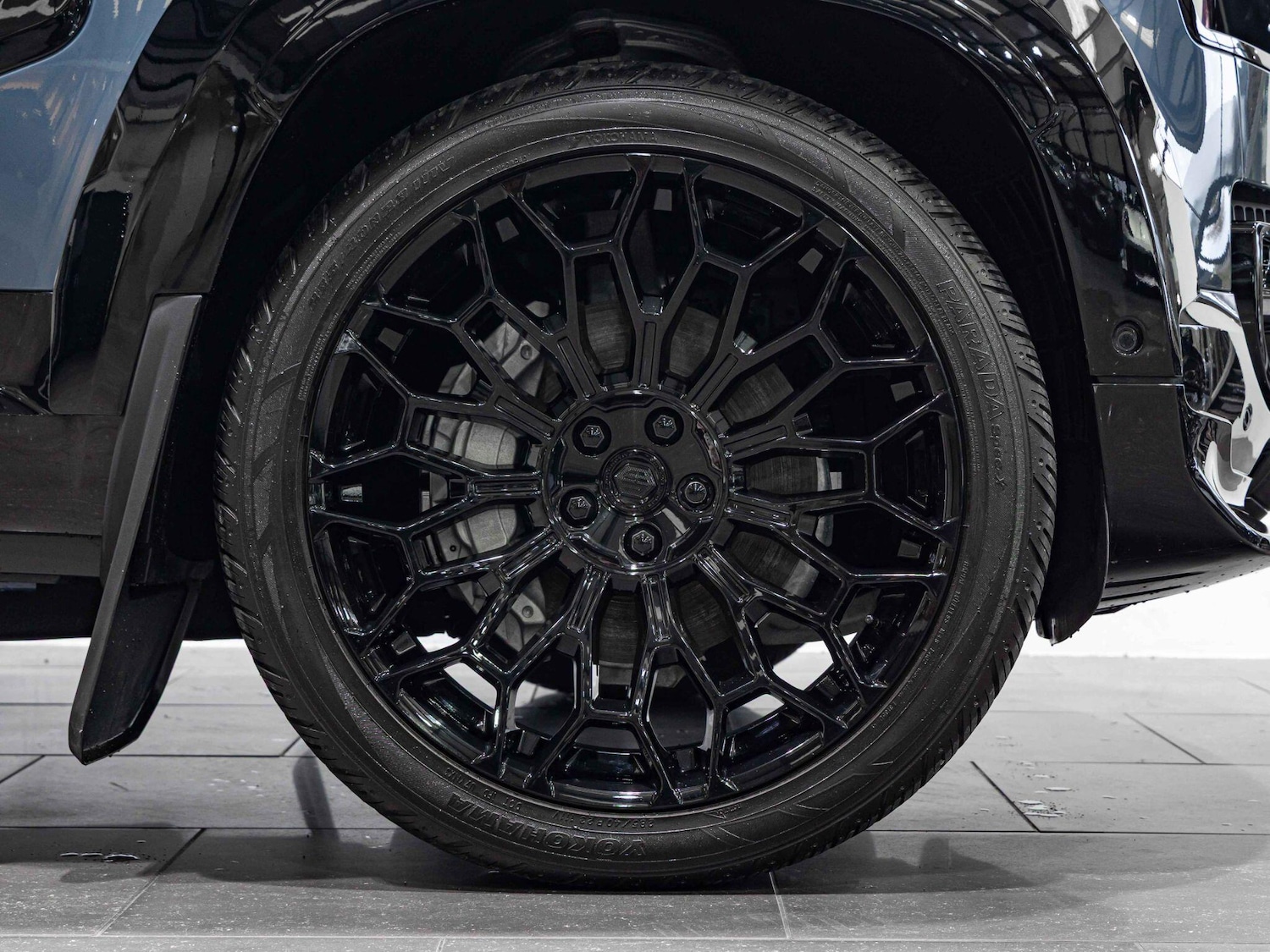 Used Land Rover Defender 2025 for sale - 76484626: Photo 3