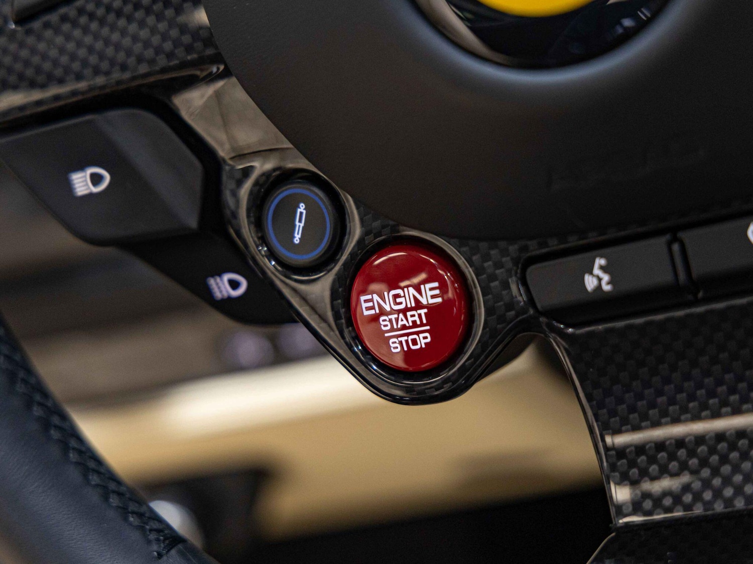 Used Ferrari F8 Spider 2023 for sale - 76990704: Photo 11