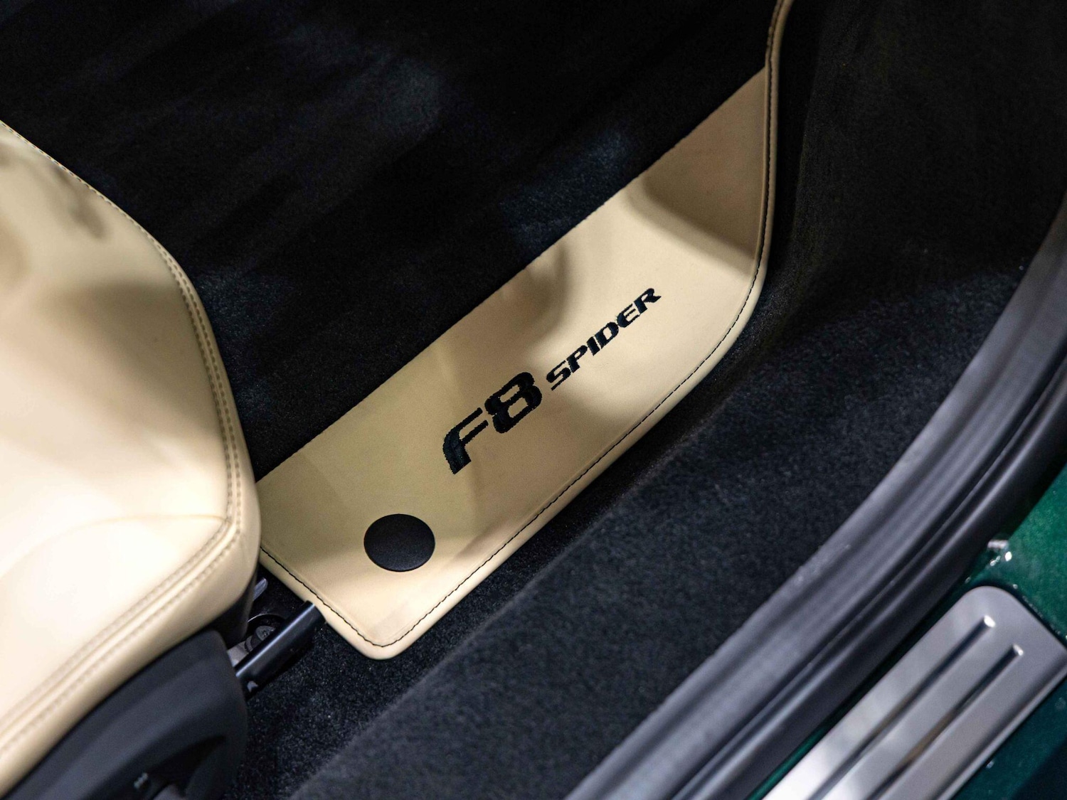 Used Ferrari F8 Spider 2023 for sale - 76990704: Photo 16