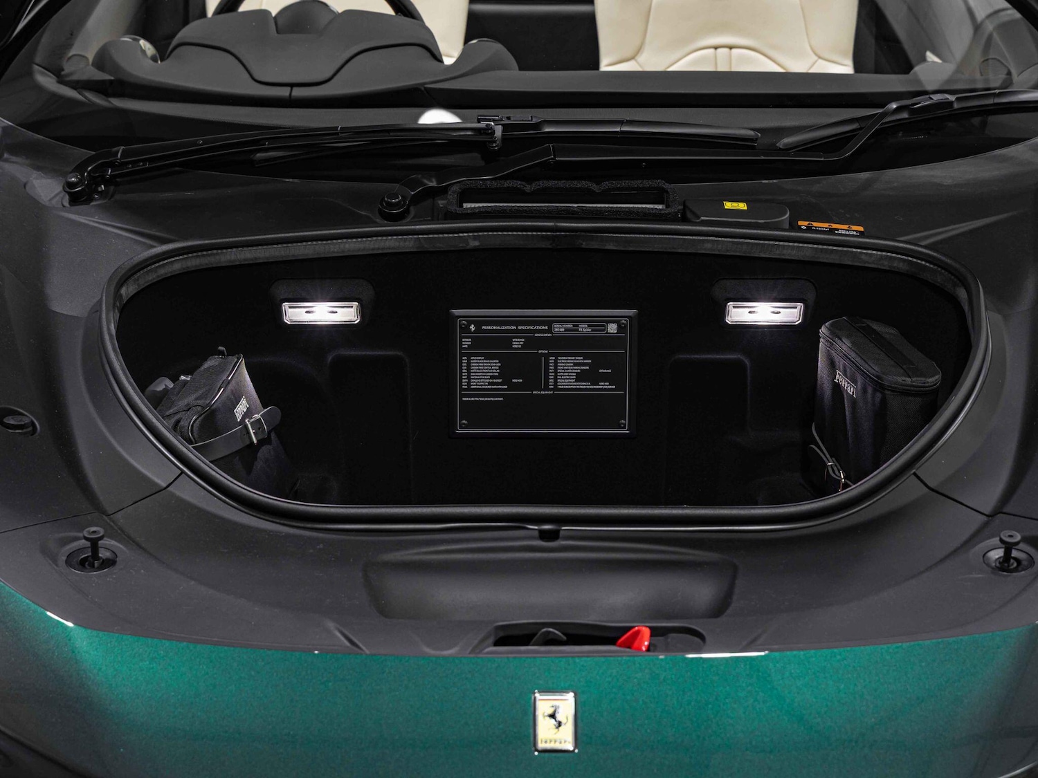 Used Ferrari F8 Spider 2023 for sale - 76990704: Photo 23