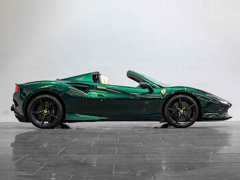 Used Ferrari F8 Spider 2023 for sale - 76990704: Photo