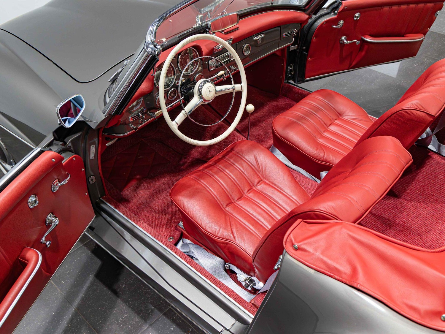 Used Mercedes-Benz 190 SL 2017 for sale - 76992560: Photo 6