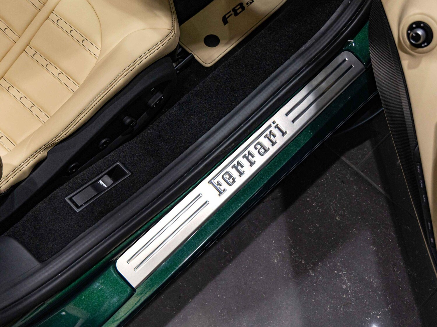 Used Ferrari F8 Spider 2023 for sale - 76584251: Photo 15