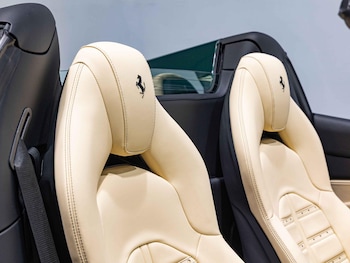 Used Ferrari F8 Spider 2023 for sale - 76584251: Photo