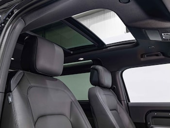 Used Land Rover Defender 90 2025 for sale - 76645193: Photo