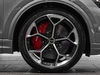 Used Audi RS Q8 2025 for sale - 77119773: Photo