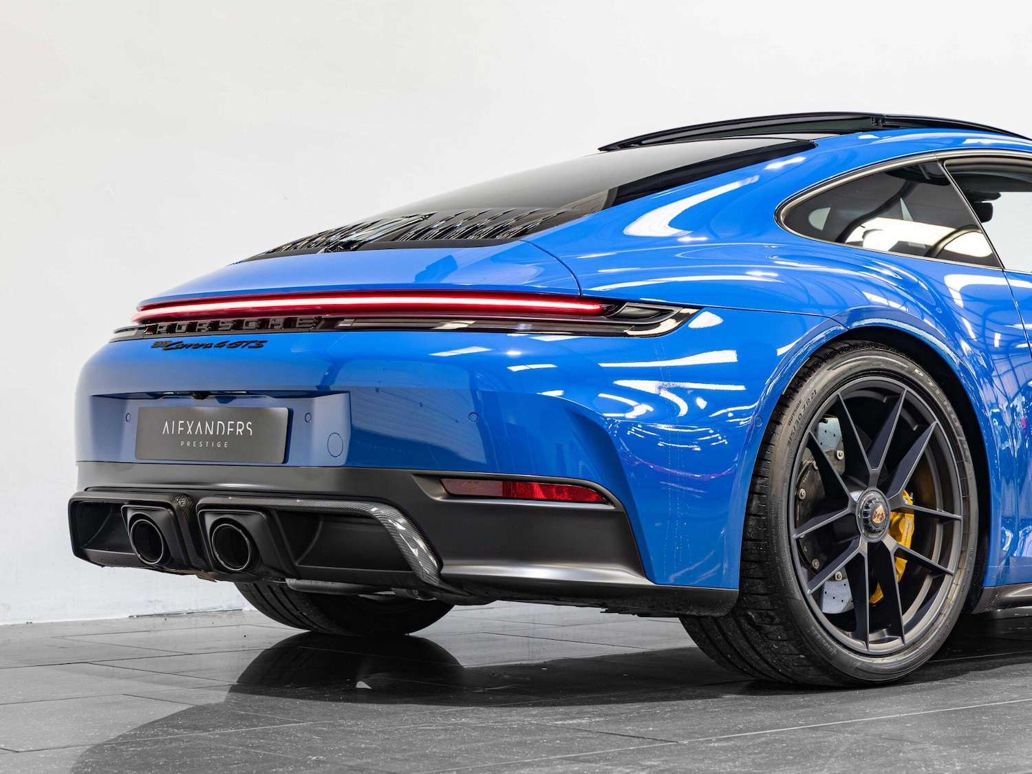 Used Porsche 911 2024 for sale - 77538496: Photo 14