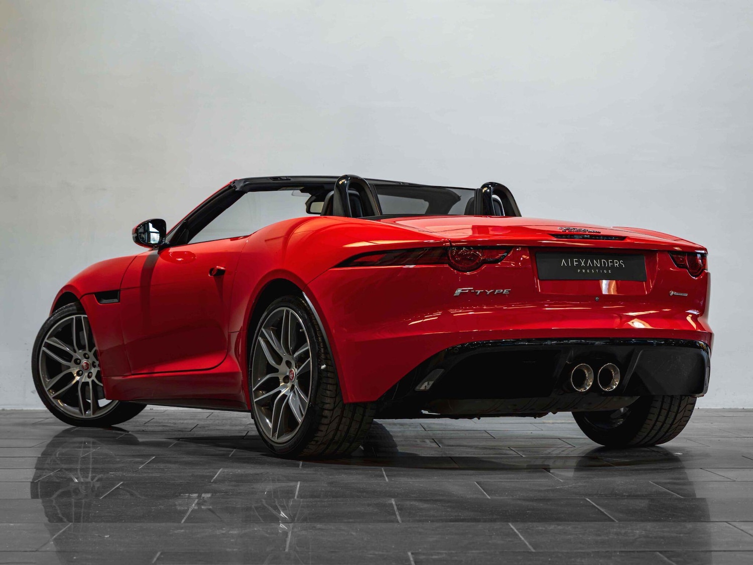 Used Jaguar F-Type 2019 for sale - 77657716: Photo 10