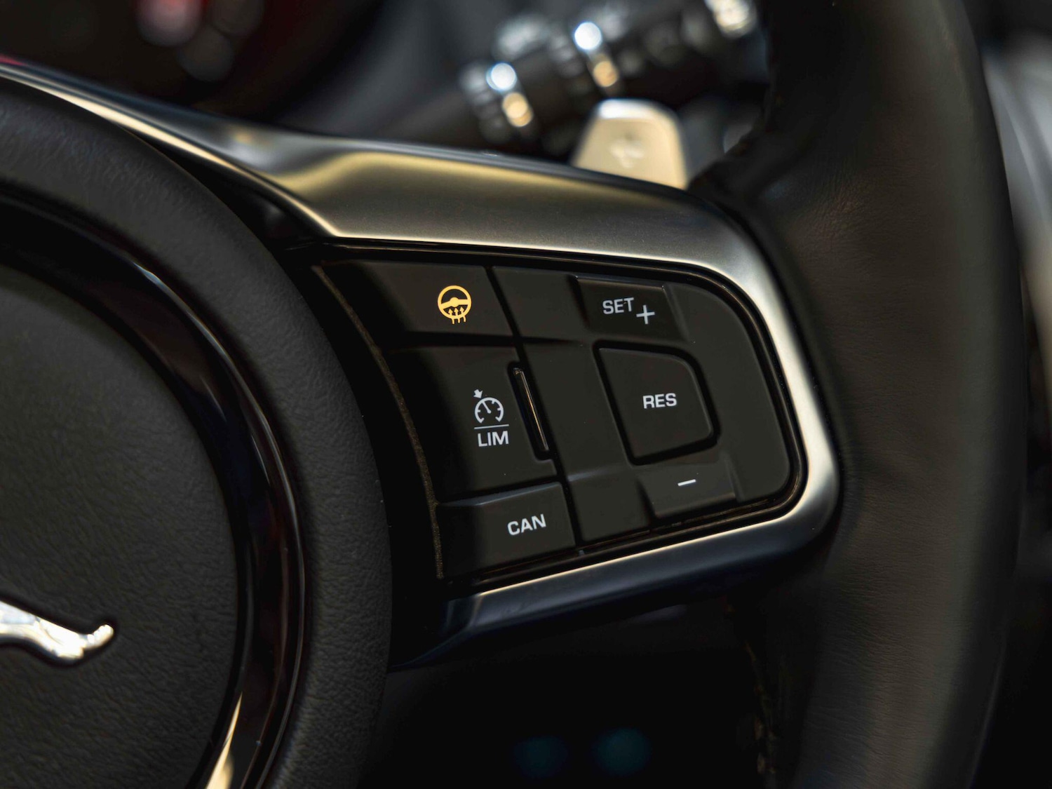 Used Jaguar F-Type 2019 for sale - 77657716: Photo 3