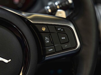 Used Jaguar F-Type 2019 for sale - 77657716: Photo