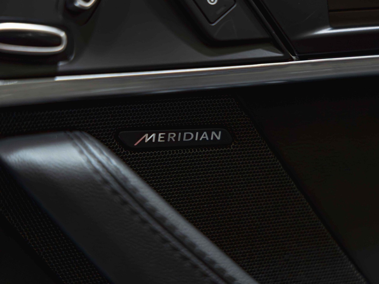 Used Jaguar F-Type 2019 for sale - 77657716: Photo 4