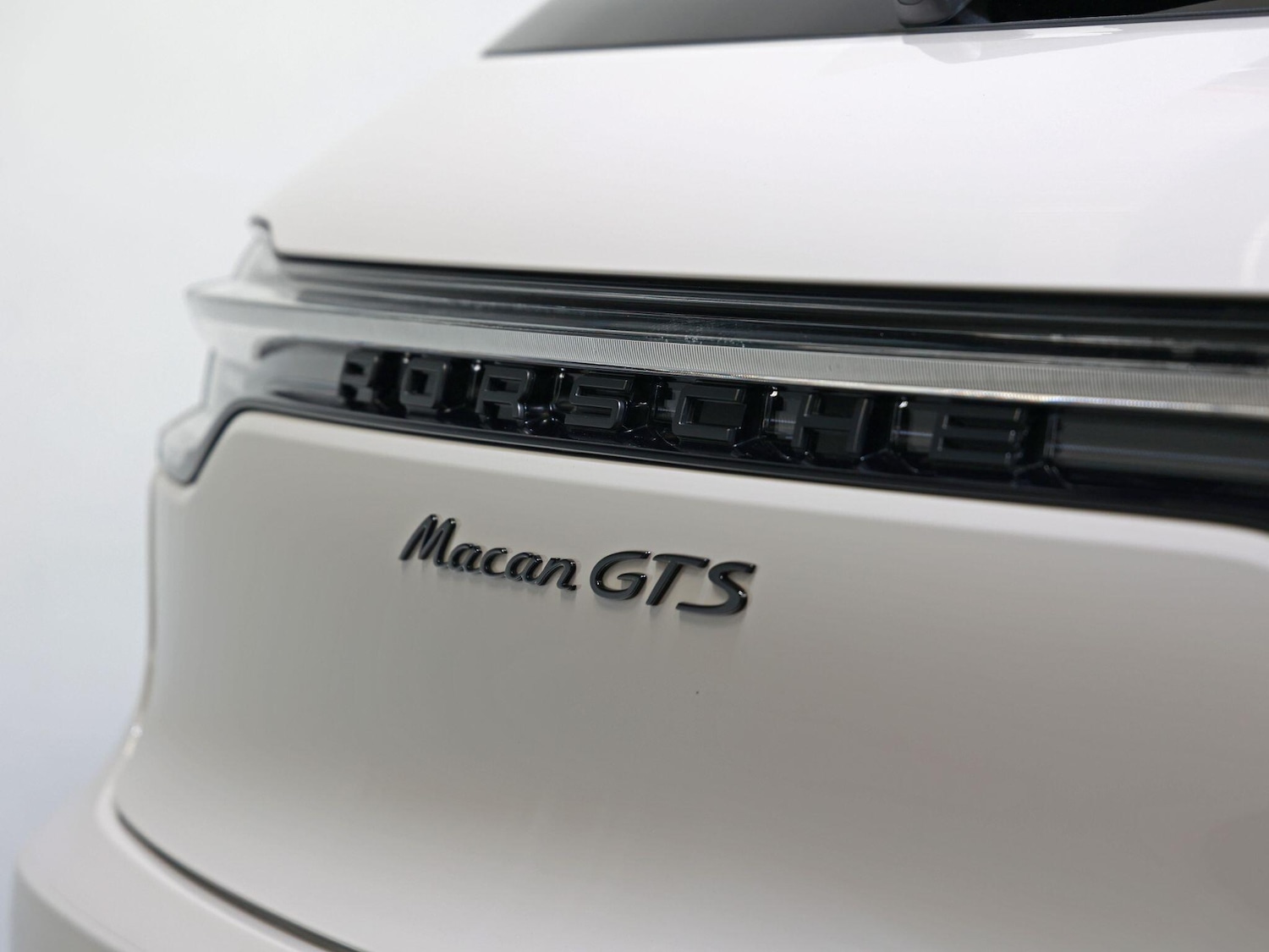 Used Porsche Macan 2023 for sale - 77155451: Photo 33