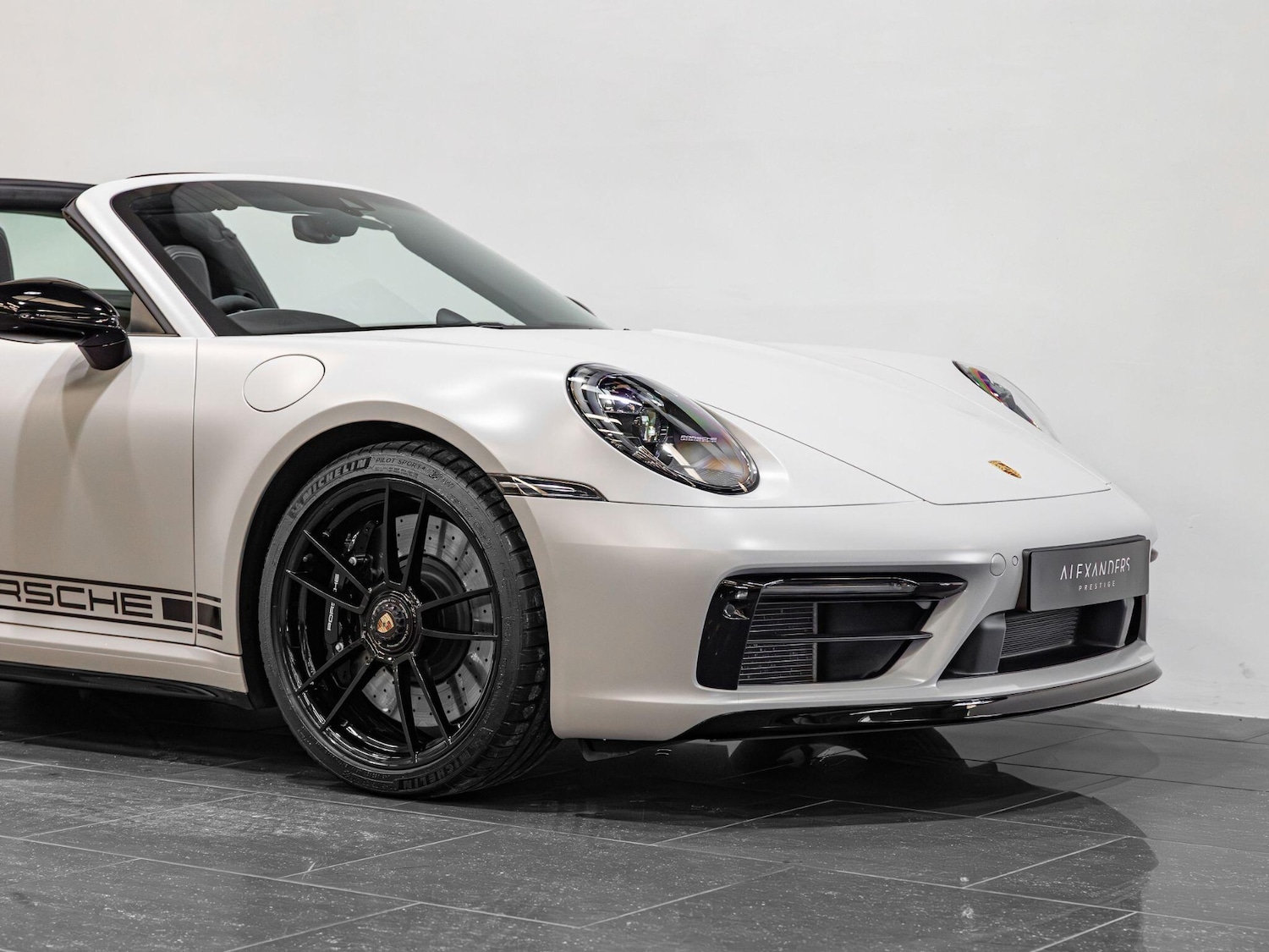 Used Porsche 911 2023 for sale - 76742605: Photo 13