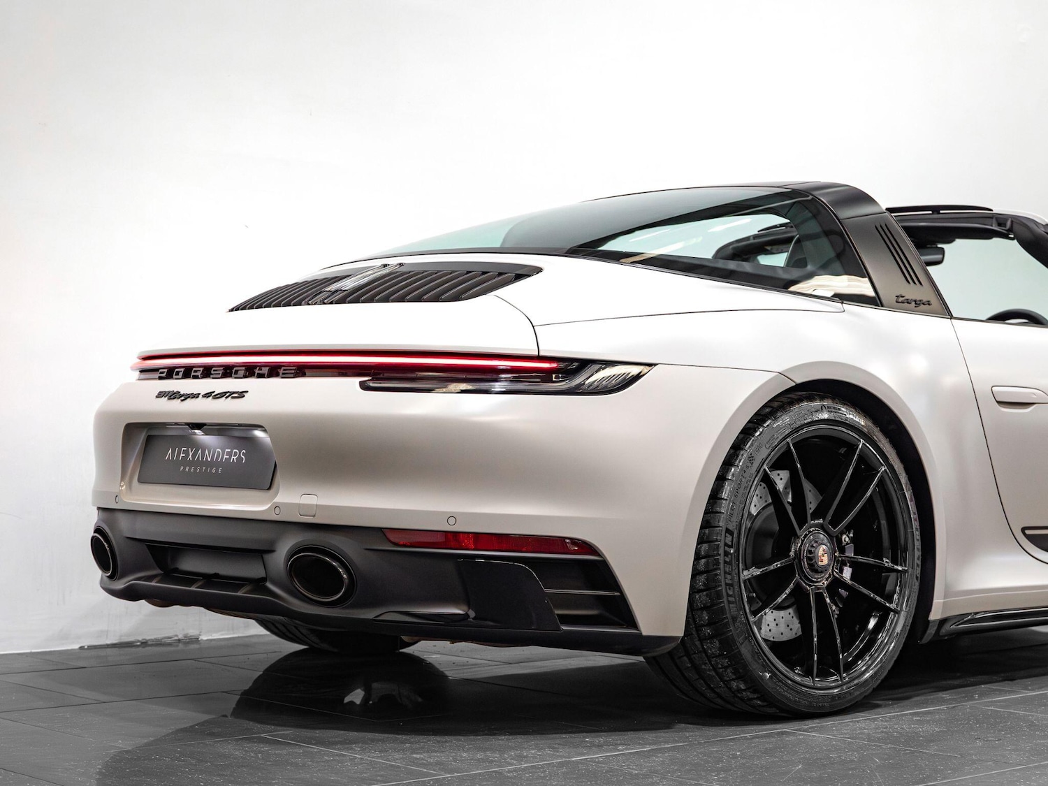 Used Porsche 911 2023 for sale - 76742605: Photo 14