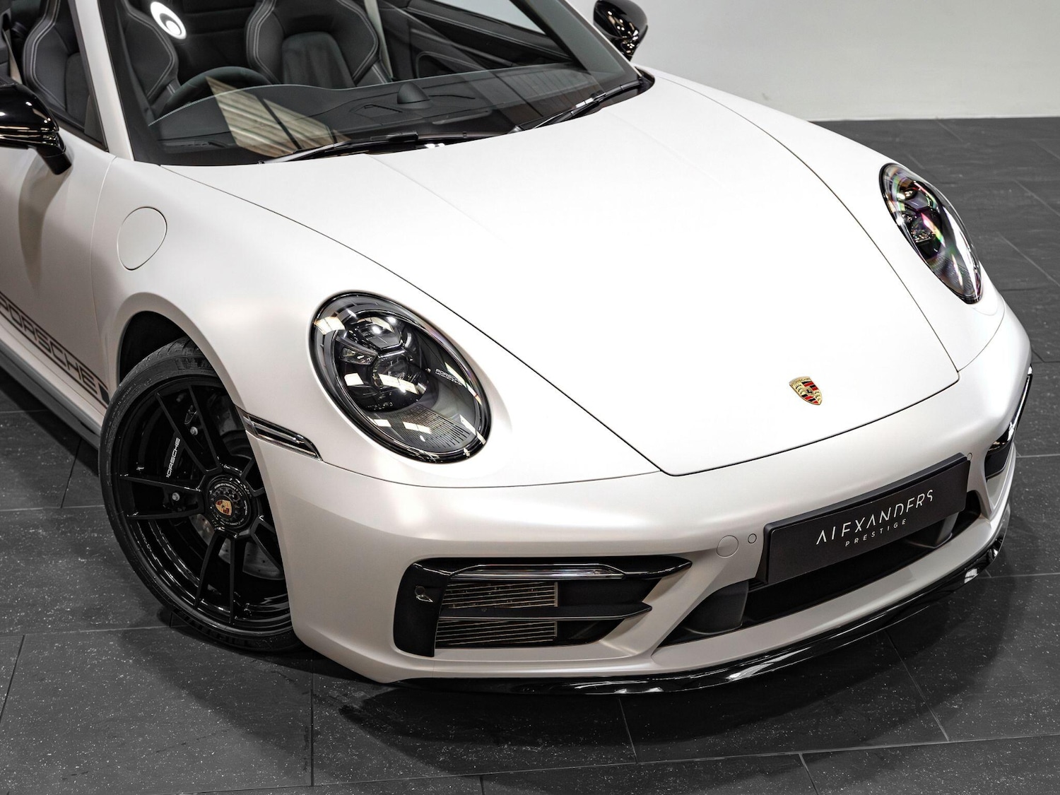 Used Porsche 911 2023 for sale - 76742605: Photo 15