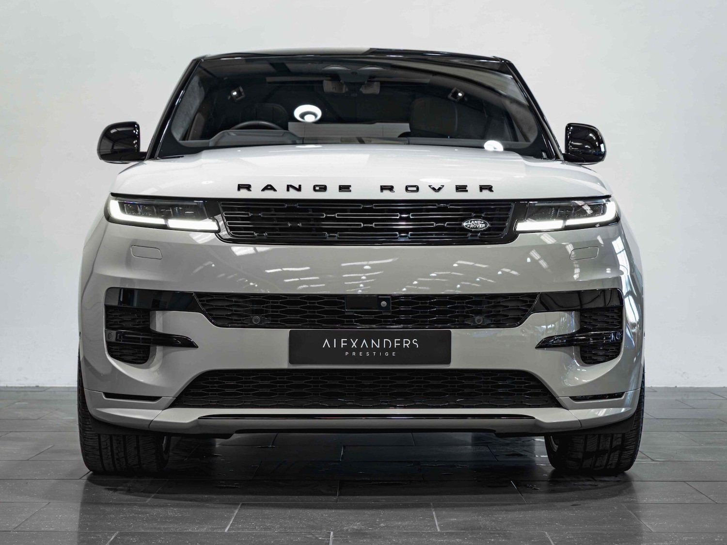 Used Land Rover Range Rover Sport 2023 for sale - 77684129: Photo 10