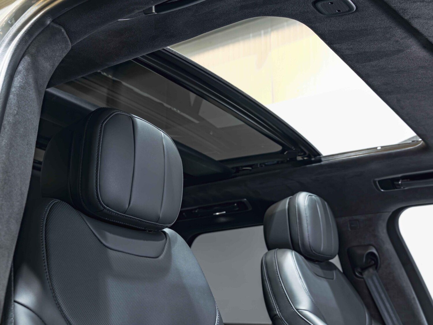 Used Land Rover Range Rover Sport 2023 for sale - 77684129: Photo 3